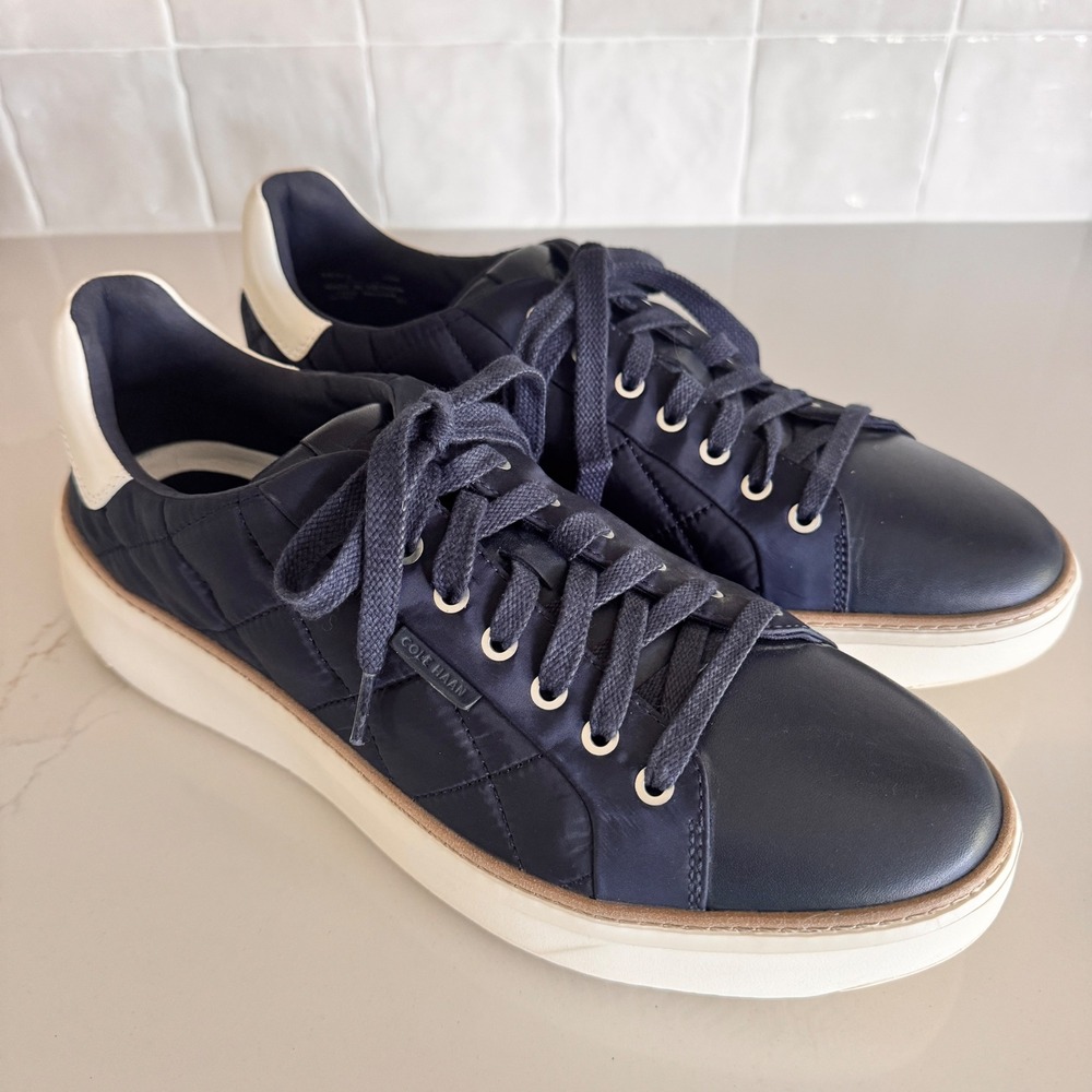 Cole Haan Grand Series Top Spin Sneakers Mens 10 Navy Quilted Leather Low Top